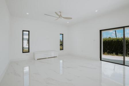 CASA BLANCA, 64 Whistling Way, Savannah, Grand Cayman, Iles Caïmans