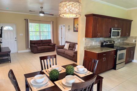 SAVANNAH 3 BEDROOM SINGLE FAMILY HOME, Adams Lane, Savannah, Grand Cayman, جزر كايمان