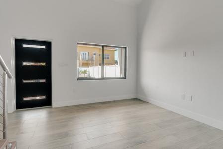 KINGSLEY TOWNHOMES 2 BED PLUS DEN UNIT 3., West Bay, Grand Cayman, جزر كايمان