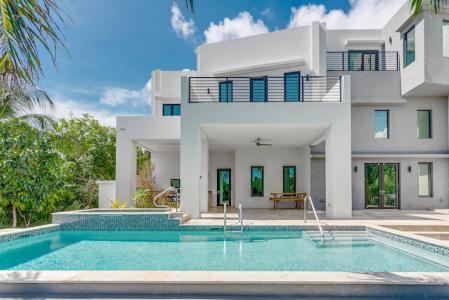 ROYAL PALM ESTATES, Savannah, Grand Cayman, Islas Caimán