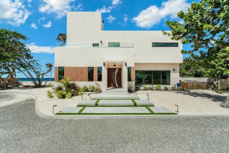 HALCYON POINT - EXPERIENCE LUXURY FIRSTHAND, Midland East, Grand Cayman, Islas Caimán