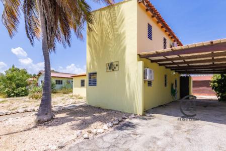 Santa Catharina House With Spacious Garden, Willemstad East, Curaçao