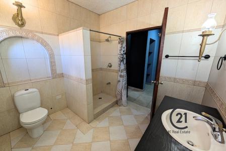 Jan Thiel Hacienda Style Villa + Studio, Willemstad East, 쿠라사우