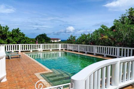 Roylyn's Residence  - 3BD - Upper Floor, Lance Aux Epines, St.george West Indies, Granada