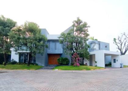 Urb. Portico del Rio 12-3, Guayaquil, Guayas 00001, Ecuador