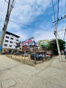 Calle 8, Av. 9 y 8. Manta s/n, Manta, Manabí 00001, Ecuador