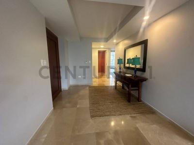 Edificio Torre La Esmeralda sn, Guayaquil, Guayas 00001, Ecuador