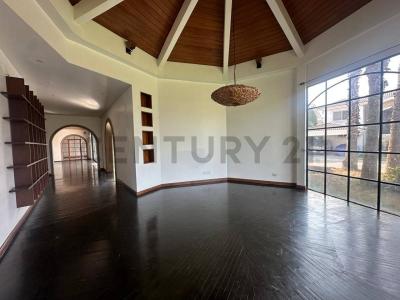 Samborondon s/n, Guayaquil, Guayas 00001, Ecuador