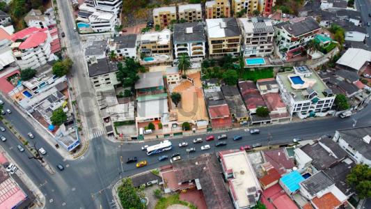 Bálsamos norte, urdesa 0, Guayaquil, Guayas 00001, Ecuador