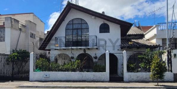 Duchicela entre Reina Pacha y Princesa Toa 1886, Riobamba, Chimborazo 00001, Ecuador