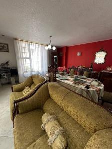 calle Manuel Rendón y Av. 11 de Noviembre 062, Riobamba, Chimborazo 00001, Ecuador