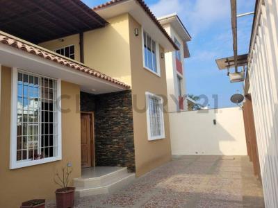 Urbanizacion Manta 2000 S/n, Manta, Manabí 00001, Эквадор