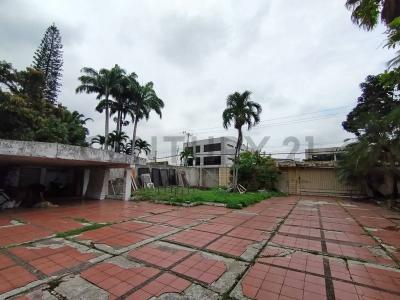 URDESA CIRCUNVALACION SUR SN, Guayaquil, Guayas 00001, Ecuador