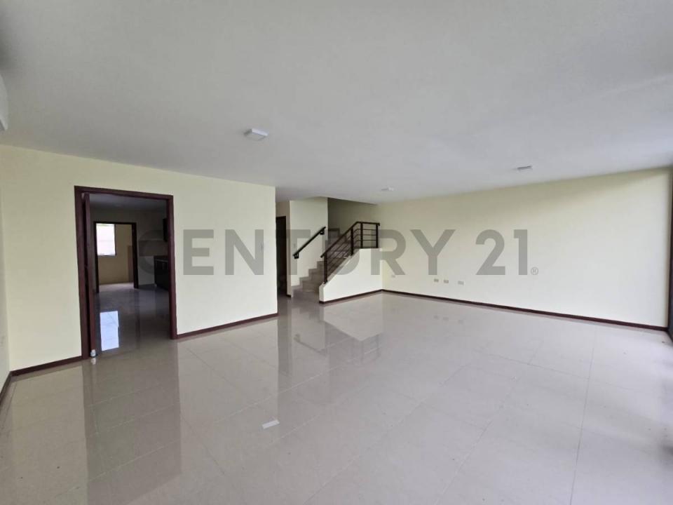 Bali s/n, Daule, Guayas 00001, Ecuador