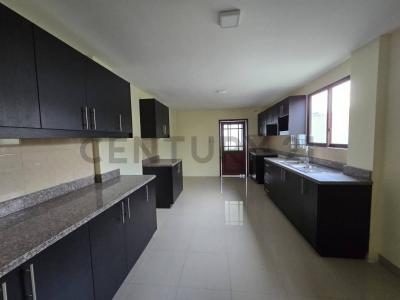 Bali s/n, Daule, Guayas 00001, Ecuador