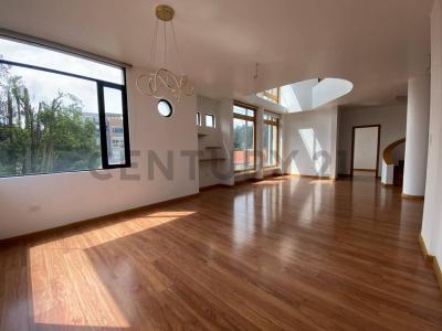 Urbanización Bromelias, pasaje Dolomitas, Edificio Dolomitas, Departamento 4 s/n, Quito, Pichincha 00001, 에쿠아도르