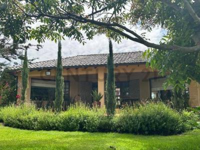 Avda universitaria -via ilalo tumbaco s/n, Quito, Pichincha 00001, Ecuador