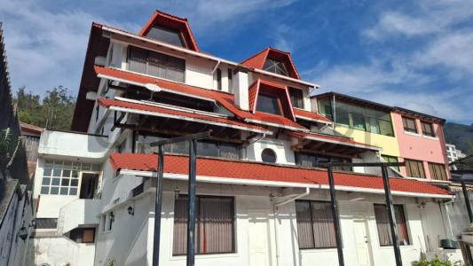 Calle D y Bolivia S/N, Quito, Pichincha 00001, Ecuador