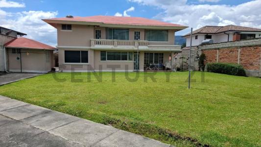 Calle el oro Urbanizacion la Colina 369, Quito, Pichincha 00001, Ecuador