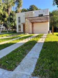 Paseo Lomas Verde C/Indipendencia Nacional 123, Lambaré, Central 00001, Paraguay