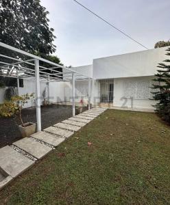 Genaro Romero casi Marcelino Ayala 2024, Trinidad, Asunción 00001, Paraguai