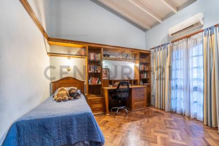 Zotti c/ Pacheco , Recoleta, Asunción 00001, Paraguay