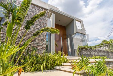 Caracas casi De los Angeles 220, Trinidad, Asunción 00001, Paraguay