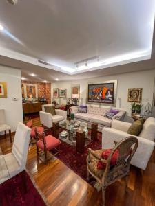 LILLO ESQ. DR WEISS , Recoleta, Asunción 00001, パラグアイ