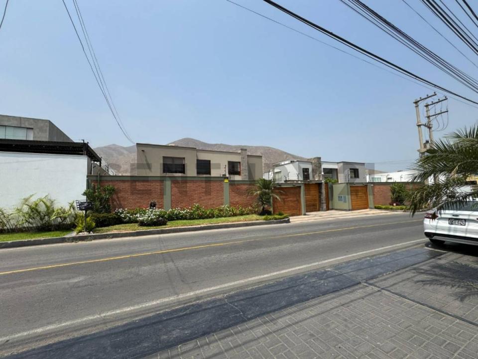 Jr. Viña del Mar , Lima, Lima 00001, Peru