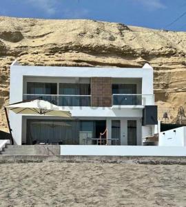 playa san marino , Camaná, Arequipa 00001, Peru