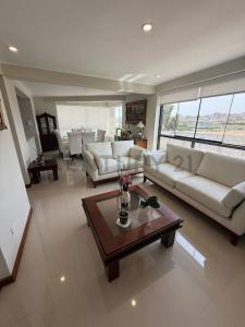 Urb. Santa Sofia , Arequipa, Arequipa 00001, Peru