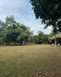 Sargento Joaquin Espinola c/ Avenida Las Residentas , Luque, Central 00001, Le Paraguay