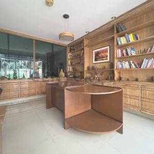 Procer Pedro Alcantara c/ san Benigno , Las Lomas, Asunción 00001, Paraguay