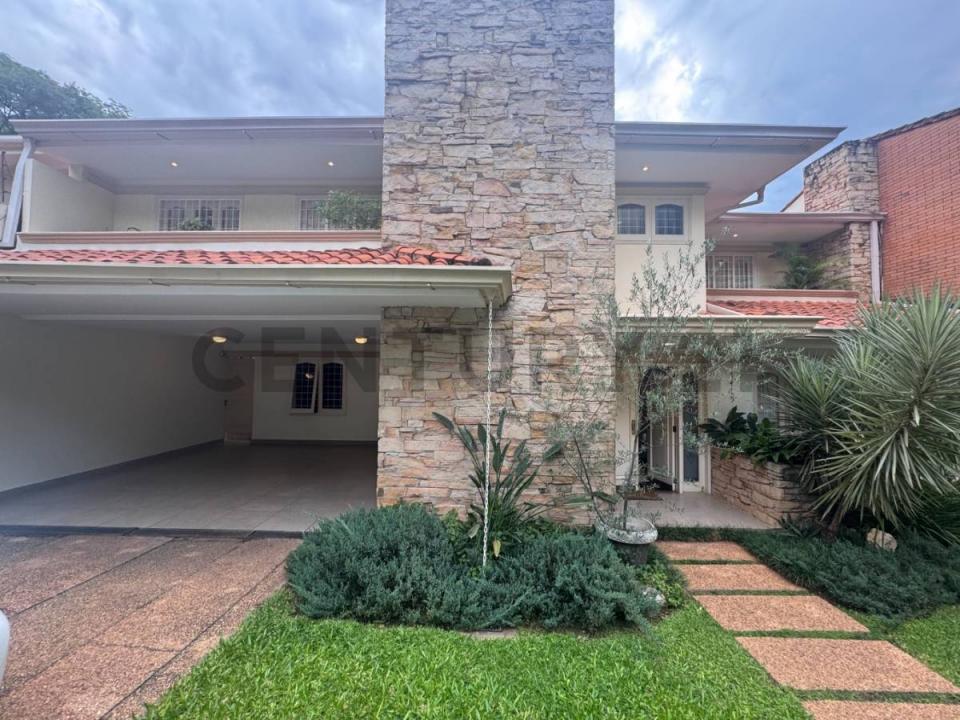 José A. Moreno González esquina Avda. Dr. Molas López , Las Lomas, Asunción 00001, 巴拉圭