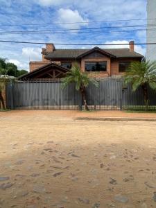 teniente ramon zavala casi stma trinidad 532, Mme. Lynch, Asunción 00001, Paragwaj