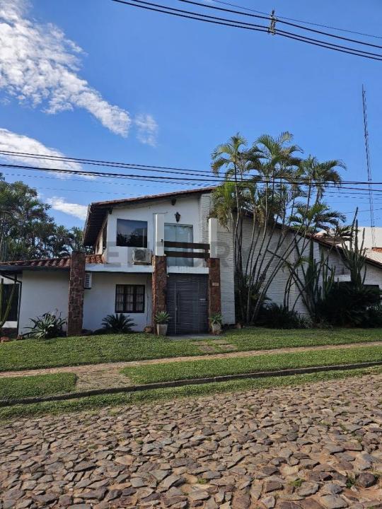 Emigdia Reisofer esquina Prof. Wilfrida Duarte de González , Los Laureles, Asunción 00001, Paraguay