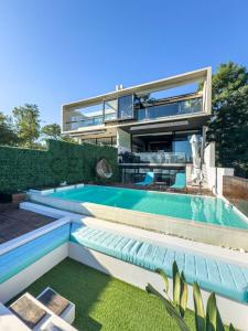 Callejon Zorrilla y Wenceslao Lopez , San Bernardino, Cordillera 00001, Paraguay