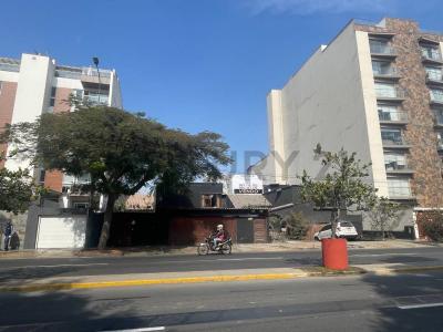 Av. San Borja Norte , Lima, Lima 00001, Peru