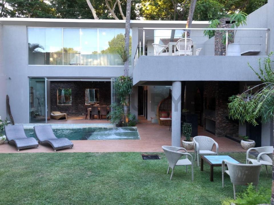 Charles de Gaulle casi Alfredo Seiferheld , Recoleta, Asunción 00001, Paraguay