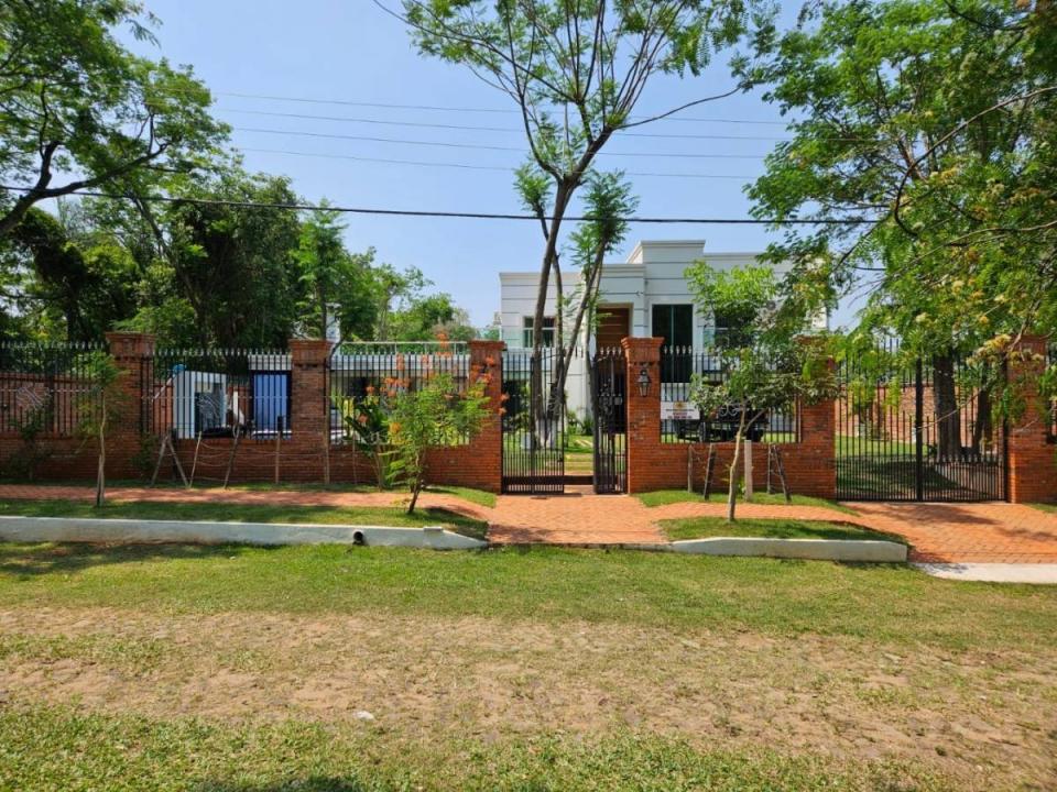 Calle 9 c/ Avda Ciervo Cua , Caacupé, Cordillera 00001, Le Paraguay