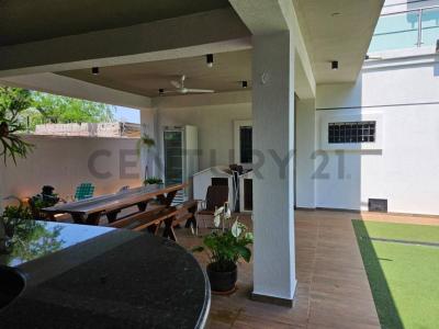 Ciervo Cua , San Bernardino, Cordillera 00001, Le Paraguay