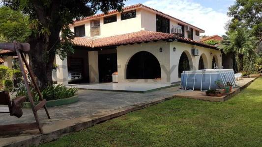 Cacique cara cara 2249, Fernando De La Mora, Central 00001, Paraguay