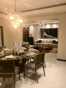 4 de Julio entre Concejal Vargas y Rogelio Benítez , Herrera, Asunción 00001, פרגוואי