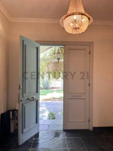 Avda del Yatch , Lambaré, Merkezi 00001, Paraguay