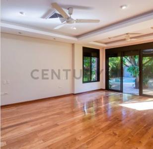 Capitan Brizuela esquina Nicasio Villalba , Fernando De La Mora, Central 00001, Paraguay