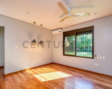 Capitan Brizuela esquina Nicasio Villalba , Fernando De La Mora, Central 00001, Paraguay