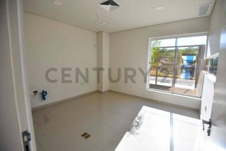 Tuyutí casi Capitan Juan Amarilla 985, Luque, Centralizzato 00001, Paraguay