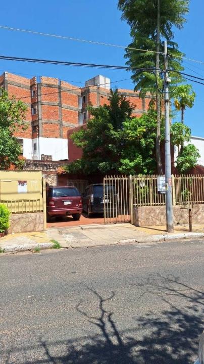 Padre Cardozo entre Intendentes Militares y Defensa Nacional , Las Mercedes, Asunción 00001, Paraguay