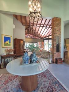 Av. Ciervo Cua , San Bernardino, Cordillera 00001, Paraguay