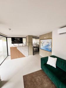 Pai Marcos y Julio Cesar Franco , Fernando De La Mora, Central 00001, Le Paraguay